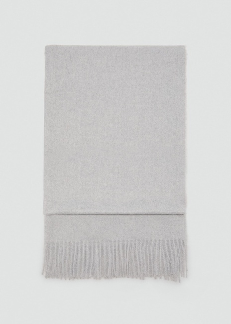 Фото ракурс 1 - Жіночий сірий шарф Mango артикул 17095145 91 1 season