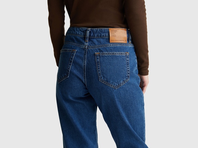 Фото ракурс 4 - Женские синие джинсы Benetton артикул 4OHWDF02Z 902 25A