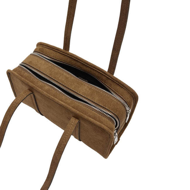 Жіноча коричнева сумка Parfois артикул 240799 _CA FW2025 Фото ракурс 4 - Жіноча коричнева сумка Parfois артикул 240799 _CA FW2025