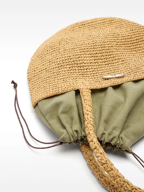 Женская бежевая сумка Parfois артикул 230080 NCS FW2025 Фото ракурс 3 - Женская бежевая сумка Parfois артикул 230080 NCS FW2025