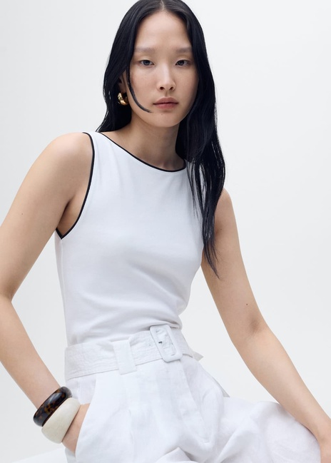 Женский белый топ Mango артикул 87049213 01 8 season Фото ракурс 1 - Женский белый топ Mango артикул 87049213 01 8 season