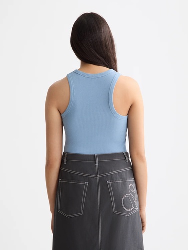 Фото ракурс 2 - Жіноча блакитна майка SCOTCH & SODA артикул U9A00794T V441 FW2025