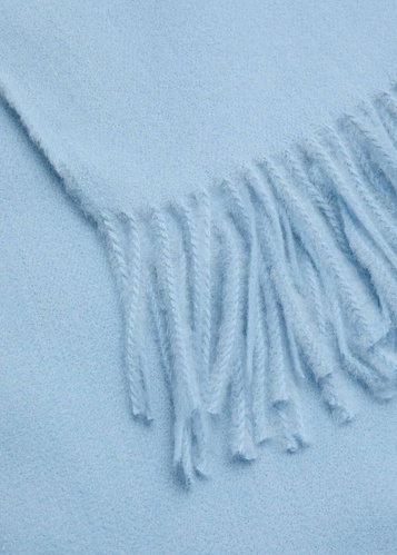 Фото ракурс 2 - Жіночий блакитний шарф Mango артикул 27051188 50 2 season