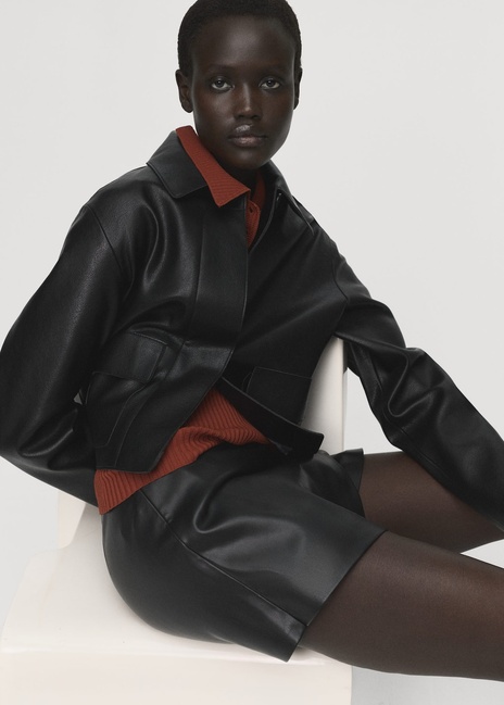 Женская черная юбка Mango артикул 17065161 99 1 season Фото ракурс 5 - Женская черная юбка Mango артикул 17065161 99 1 season