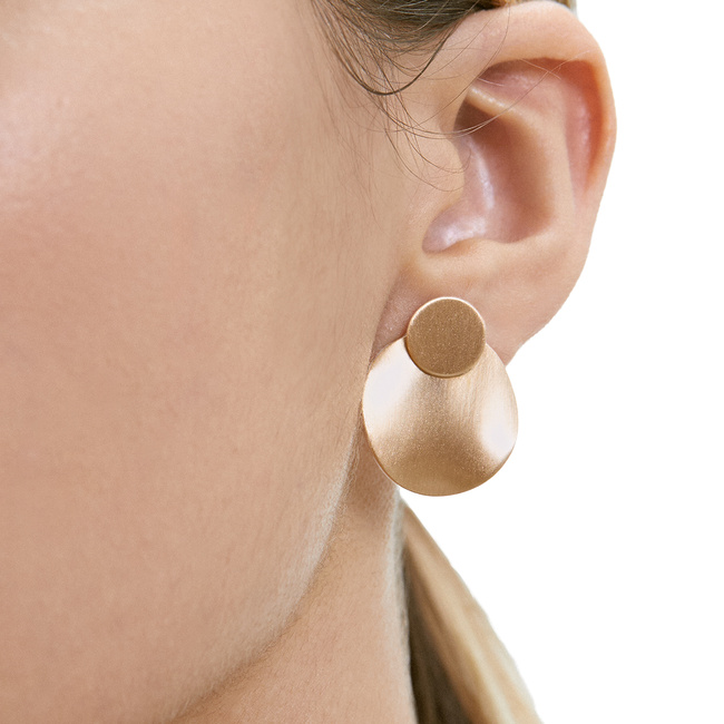 Жіночі золоті сережки Parfois артикул 216235 _GD FW2025 Фото ракурс 3 - Жіночі золоті сережки Parfois артикул 216235 _GD FW2025
