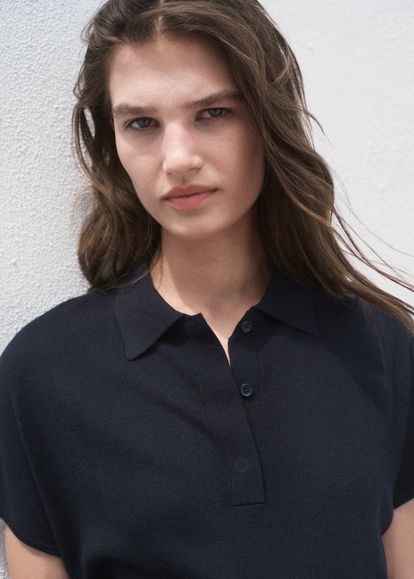 Жіночий синій джемпер Mango артикул 17014105 56 1 season Фото ракурс 4 - Жіночий синій джемпер Mango артикул 17014105 56 1 season