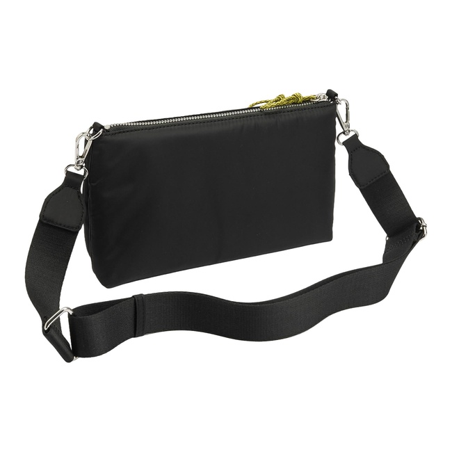 Женская черная сумка Parfois артикул 239159 _BK FW2025 Фото ракурс 2 - Женская черная сумка Parfois артикул 239159 _BK FW2025