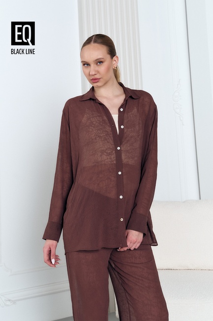 Женская коричневая рубашка EQUILIBRI артикул BW491006 100 Brown SS2025 Фото ракурс 1 - Женская коричневая рубашка EQUILIBRI артикул BW491006 100 Brown SS2025