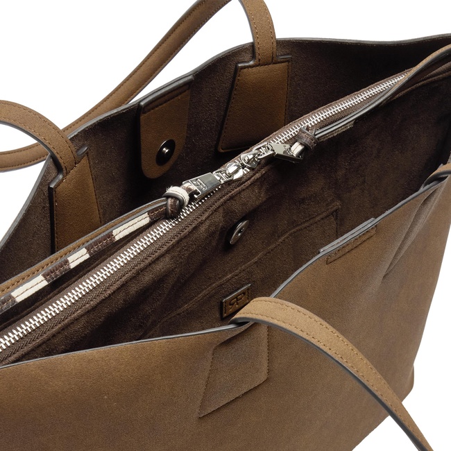 Жіноча коричнева сумка Parfois артикул 238232 _CA FW2025 Фото ракурс 4 - Жіноча коричнева сумка Parfois артикул 238232 _CA FW2025