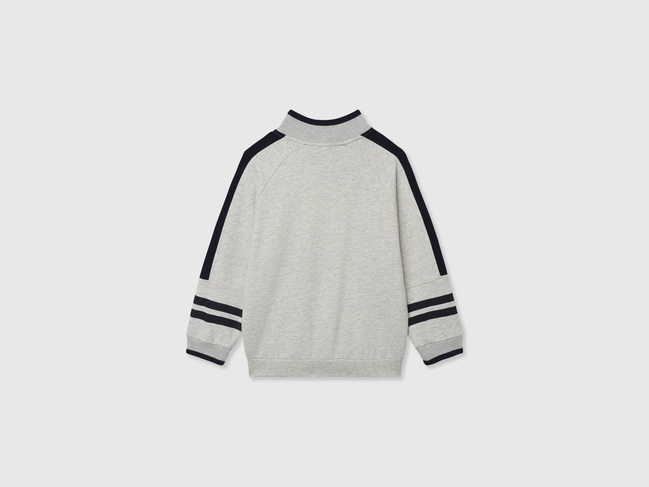 Фото ракурс 2 - Синяя олимпийка для мальчиков Benetton артикул 3BC1G503R.P 517 25P