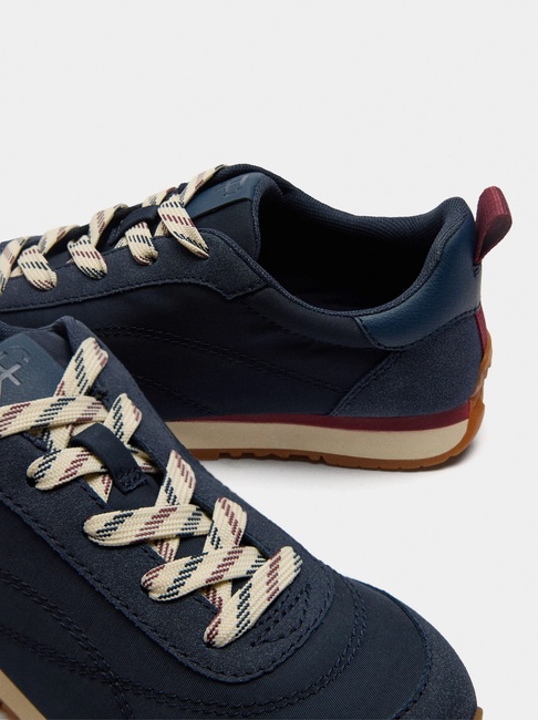 Фото ракурс 5 - Жіночі сині кросівки Parfois артикул 239312 _NV FW2025