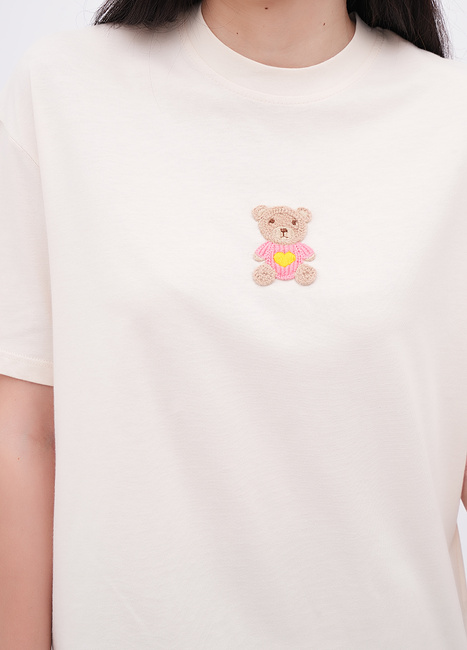 Женская молочная футболка EQUILIBRI артикул W213 096 000 ECRU FW2025 Фото ракурс 4 - Женская молочная футболка EQUILIBRI артикул W213 096 000 ECRU FW2025