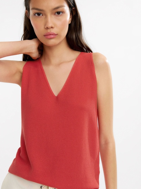 Женская красная блузка Parfois артикул 234251 _RD FW2025 Фото ракурс 1 - Женская красная блузка Parfois артикул 234251 _RD FW2025