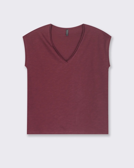 Фото ракурс 1 - Женская бордовая футболка Piazza Italia артикул 62233 Bordeaux FW2025