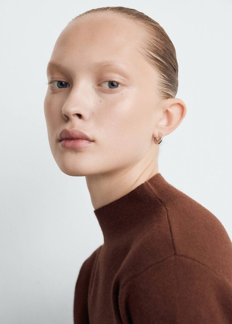 Жіночий коричневий джемпер Mango артикул 27091224 17 2 season Фото ракурс 4 - Жіночий коричневий джемпер Mango артикул 27091224 17 2 season