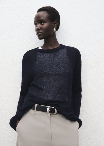 Фото ракурс 1 - Жіночий синій джемпер Mango артикул 17005851 69 1 season