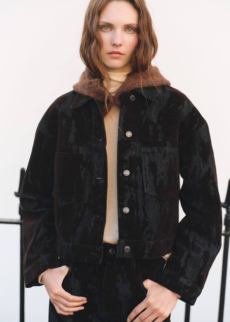 Женская коричневая куртка Mango артикул 17097770 32 1 season Фото ракурс 1 - Женская коричневая куртка Mango артикул 17097770 32 1 season