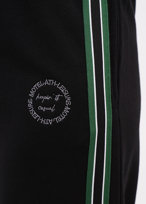 Фото ракурс 4 - Жіночі чорні штани EQUILIBRI артикул W291 044 200 Black FW2025