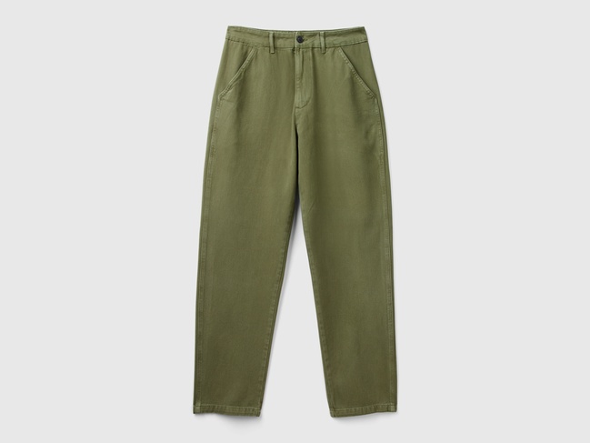 Чоловічі зелені штани Benetton артикул 4DMKUF04T 913 24A Фото ракурс 4 - Чоловічі зелені штани Benetton артикул 4DMKUF04T 913 24A