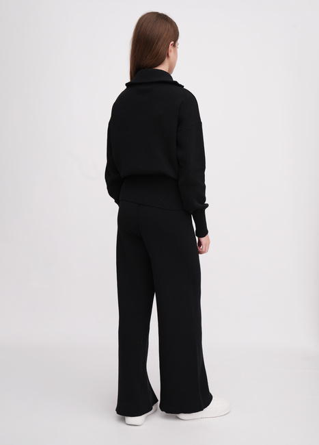 Фото ракурс 4 - Женский черный кардиган EQUILIBRI артикул W391 050 100 Black FW2025