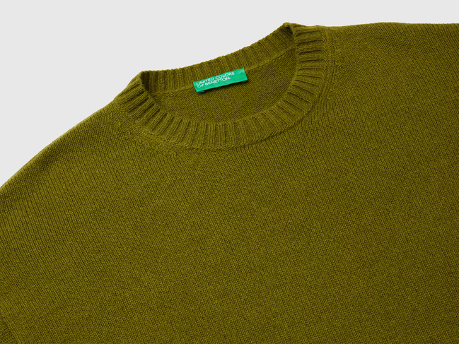 Фото ракурс 3 - Жіночий зелений светр Benetton артикул 1244D10BC 20T 25A