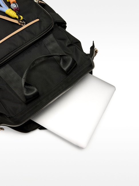 Фото ракурс 5 - Жіночий чорний рюкзак Parfois артикул 231698 _BK SS2025