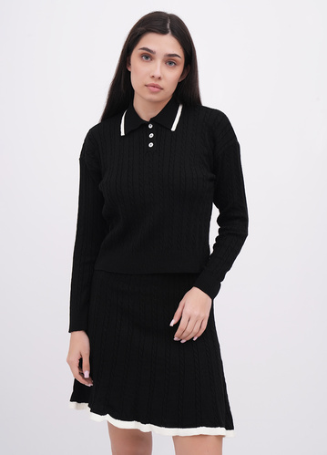 Фото ракурс 1 - Жіноча чорна футболка поло EQUILIBRI артикул W391 032 101 Black FW2025