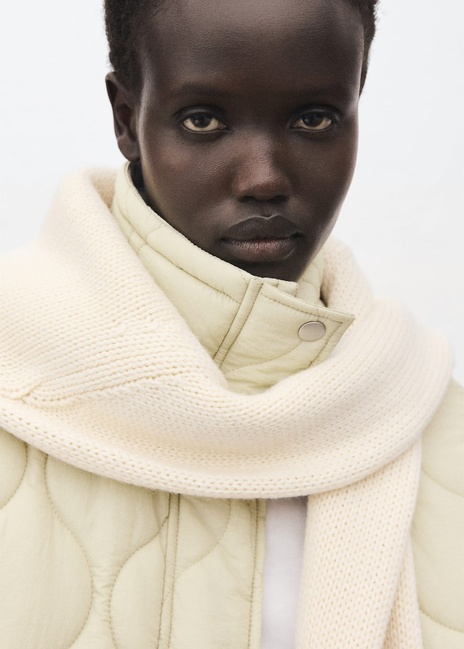 Фото ракурс 4 - Жіноча бежева куртка Mango артикул 17085794 04 1 season