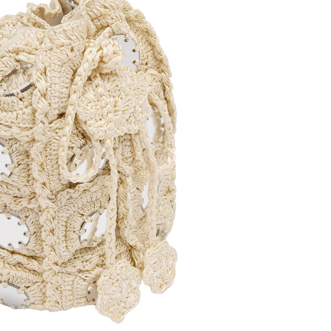 Женская молочная сумка Parfois артикул 234295 _EC FW2025 Фото ракурс 3 - Женская молочная сумка Parfois артикул 234295 _EC FW2025