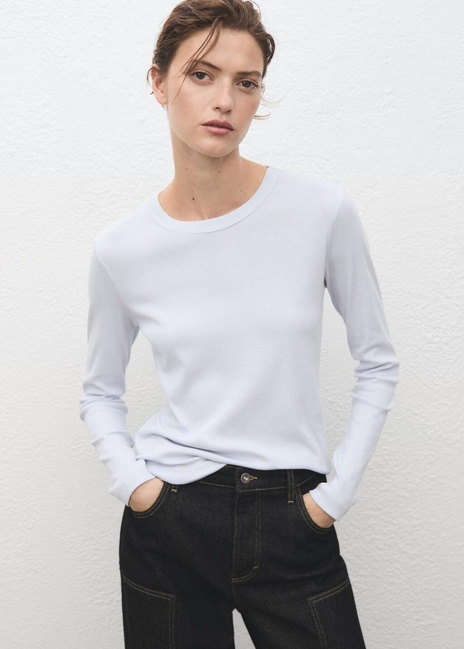 Жіночий блакитний лонгслів Mango артикул 17055814 50 1 season Фото ракурс 1 - Жіночий блакитний лонгслів Mango артикул 17055814 50 1 season