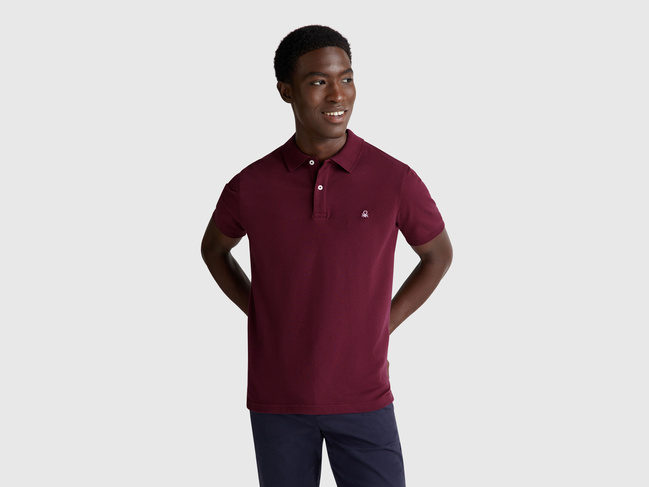 Чоловіча бордова футболка поло Benetton артикул 3WG9U301Z 34D 25A Фото ракурс 1 - Чоловіча бордова футболка поло Benetton артикул 3WG9U301Z 34D 25A