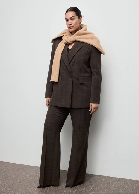 Женский коричневый пиджак Mango артикул 27071323 30 2 season Фото ракурс 5 - Женский коричневый пиджак Mango артикул 27071323 30 2 season