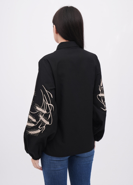 Жіноча чорна блузка EQUILIBRI артикул W421 021 001 Black FW2025 Фото ракурс 2 - Жіноча чорна блузка EQUILIBRI артикул W421 021 001 Black FW2025