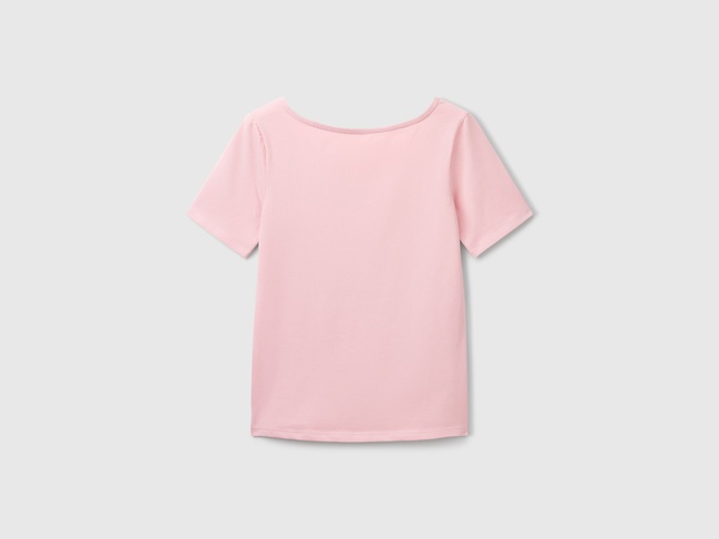 Фото ракурс 3 - Женская розовая футболка Benetton артикул 3FJHD109K 09J 25P