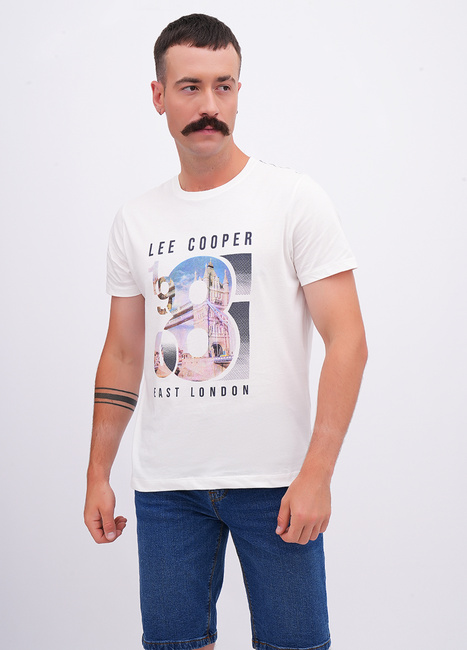 Чоловіча біла футболка Lee Cooper артикул LCM251-1044 Off white FW2025 Фото ракурс 1 - Чоловіча біла футболка Lee Cooper артикул LCM251-1044 Off white FW2025
