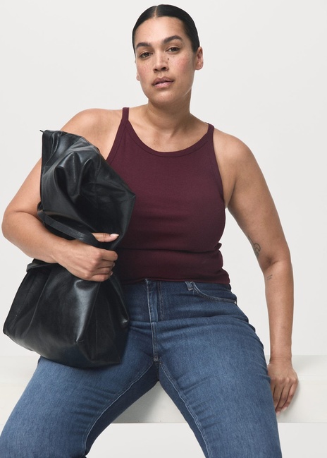 Жіночі сині джинси Mango артикул 17015812 TO 1 season Фото ракурс 7 - Жіночі сині джинси Mango артикул 17015812 TO 1 season