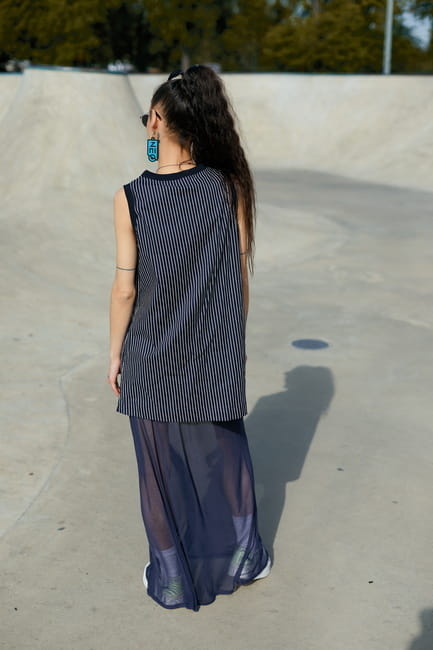 Женская синяя юбка EQUILIBRI артикул NW291003 200 NAVY BLUE SS2026 Фото ракурс 2 - Женская синяя юбка EQUILIBRI артикул NW291003 200 NAVY BLUE SS2026