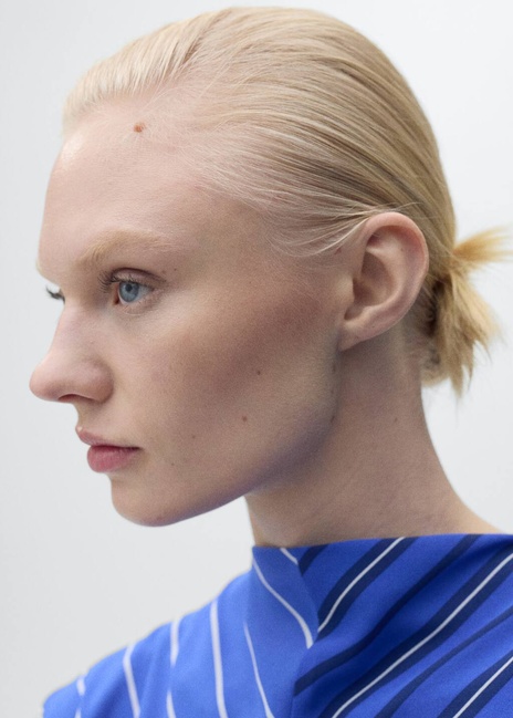 Женская синяя блузка Mango артикул 87027195 52 8 season Фото ракурс 5 - Женская синяя блузка Mango артикул 87027195 52 8 season