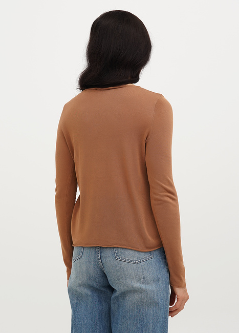 Фото ракурс 2 - Женский коричневый лонгслив EQUILIBRI артикул W315 010 000 CAMEL SS2025