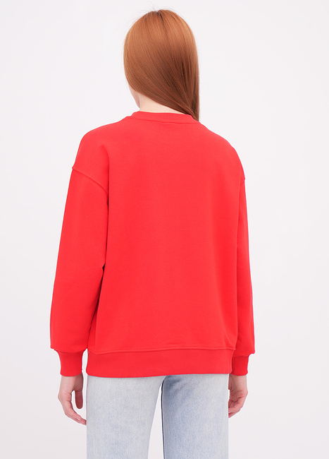 Женский красный свитшот EQUILIBRI артикул W231 040 000 Red FW2025 Фото ракурс 2 - Женский красный свитшот EQUILIBRI артикул W231 040 000 Red FW2025