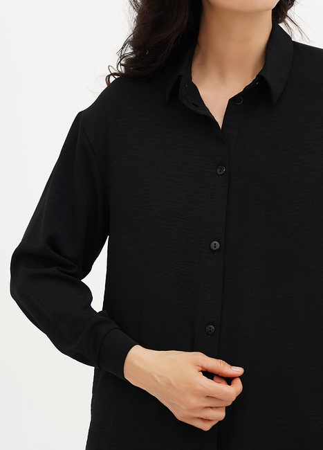 Фото ракурс 4 - Женская черная рубашка EQUILIBRI артикул W491 031 101 Black SS2025