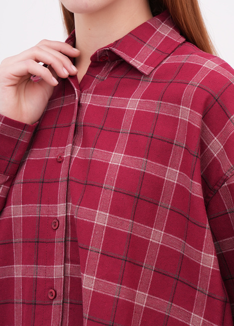 Фото ракурс 4 - Женская бордовая рубашка EQUILIBRI артикул W422 023 003 bordo FW2025
