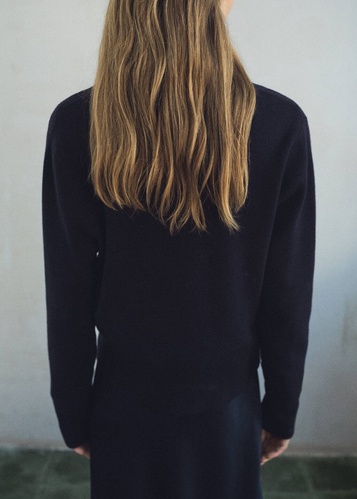 Фото ракурс 2 - Жіночий синій кардиган Mango артикул 17075982 56 1 season