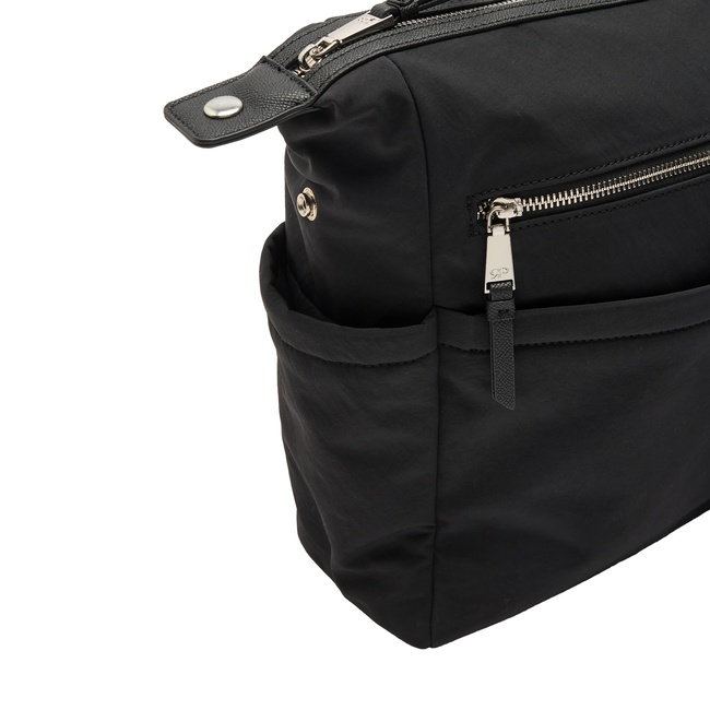 Жіночий чорний рюкзак Parfois артикул 241473 _BK FW2025 Фото ракурс 3 - Жіночий чорний рюкзак Parfois артикул 241473 _BK FW2025