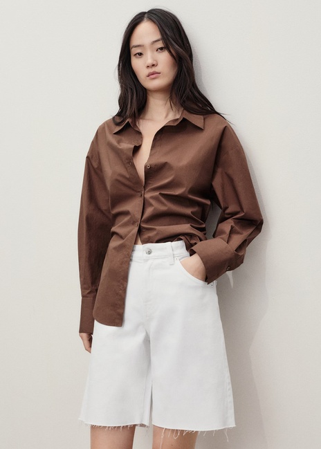 Женские белые шорты Mango артикул 17091178 01 1 season Фото ракурс 4 - Женские белые шорты Mango артикул 17091178 01 1 season