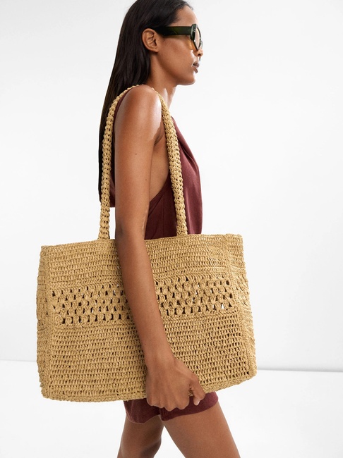 Женская бежевая сумка Parfois артикул 230282 NCL FW2025 Фото ракурс 6 - Женская бежевая сумка Parfois артикул 230282 NCL FW2025