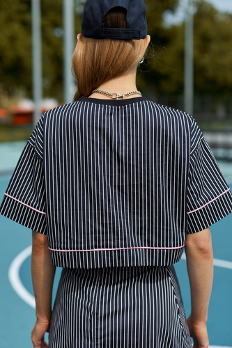 Фото ракурс 2 - Жіноча синя футболка EQUILIBRI артикул NW291001 100 NAVY BLUE SS2026