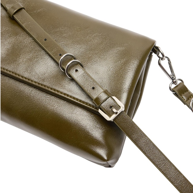 Жіноча зелена сумка Parfois артикул 236790 _KK FW2025 Фото ракурс 3 - Жіноча зелена сумка Parfois артикул 236790 _KK FW2025