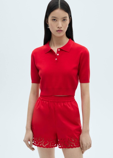 Женские красные шорты Mango артикул 87022533 70 8 season Фото ракурс 5 - Женские красные шорты Mango артикул 87022533 70 8 season