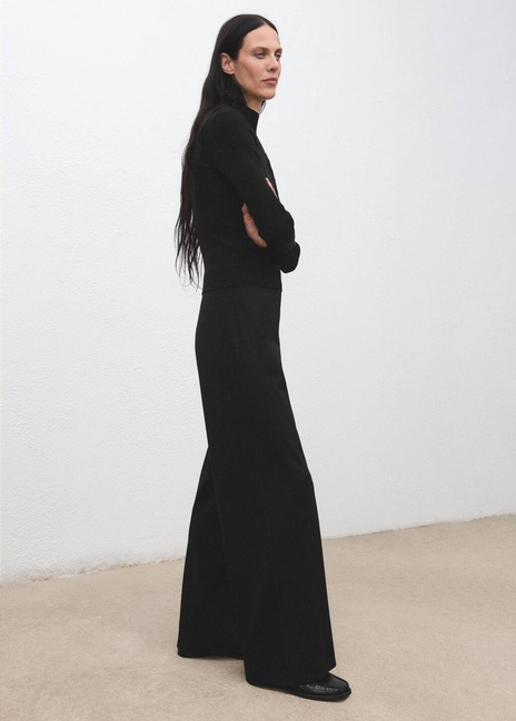 Женские черные брюки Mango артикул 17087804 99 1 season Фото ракурс 7 - Женские черные брюки Mango артикул 17087804 99 1 season